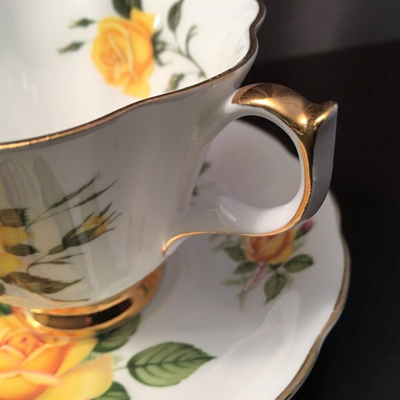 Queen Anne Cup and Saucer - Picture 7 of 10
